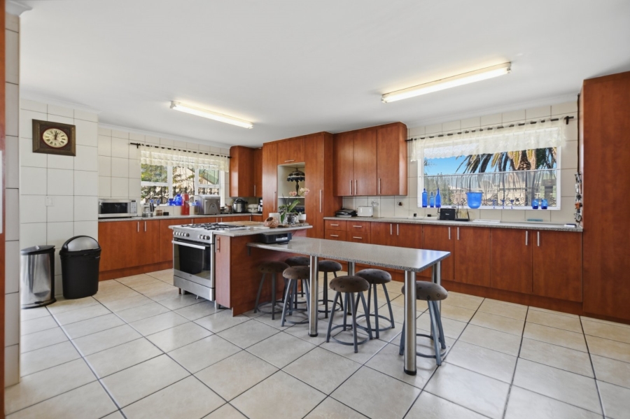 8 Bedroom Property for Sale in Melkbosstrand Central Western Cape